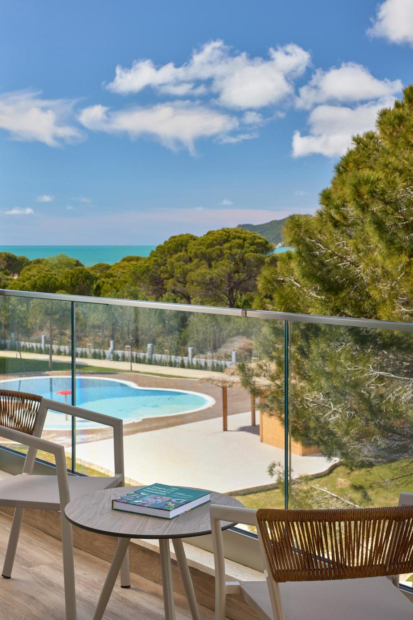 Hotel Melia Durres Albania Plazhi San Pietro Esterno foto